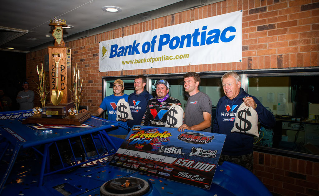 Rocket1 Racing Celebrates Prairie Dirt Classic win