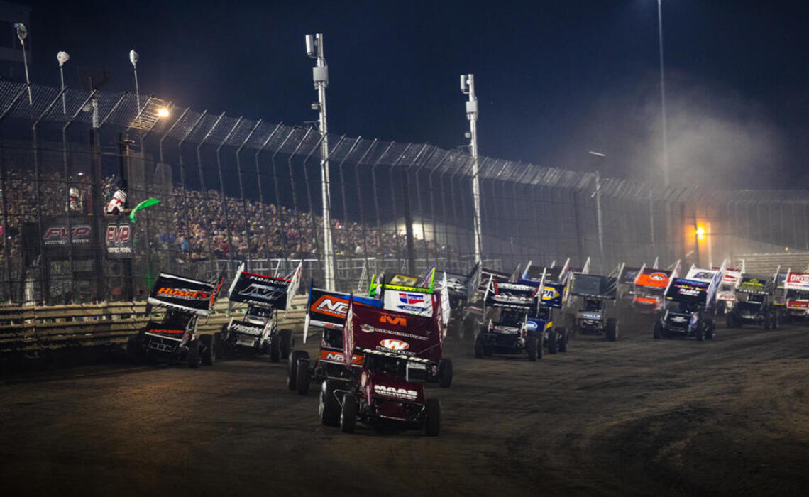The green flag on the 2022 Knoxville Nationals finale