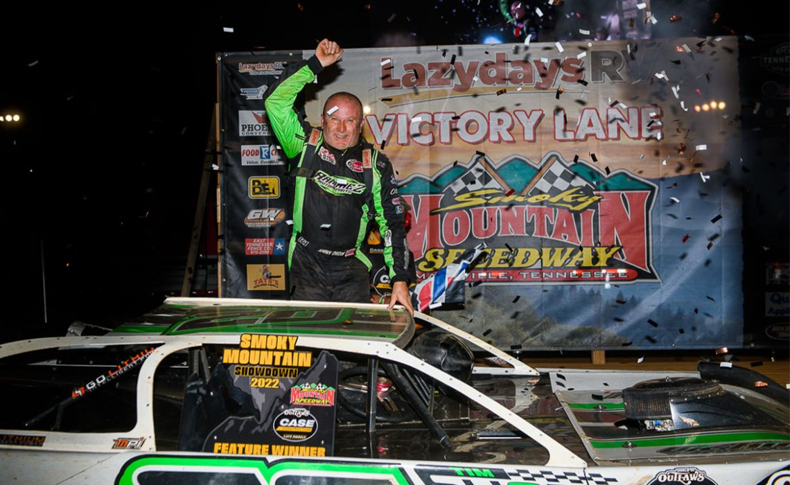 Jimmy Owens wins at Smoky Mountain